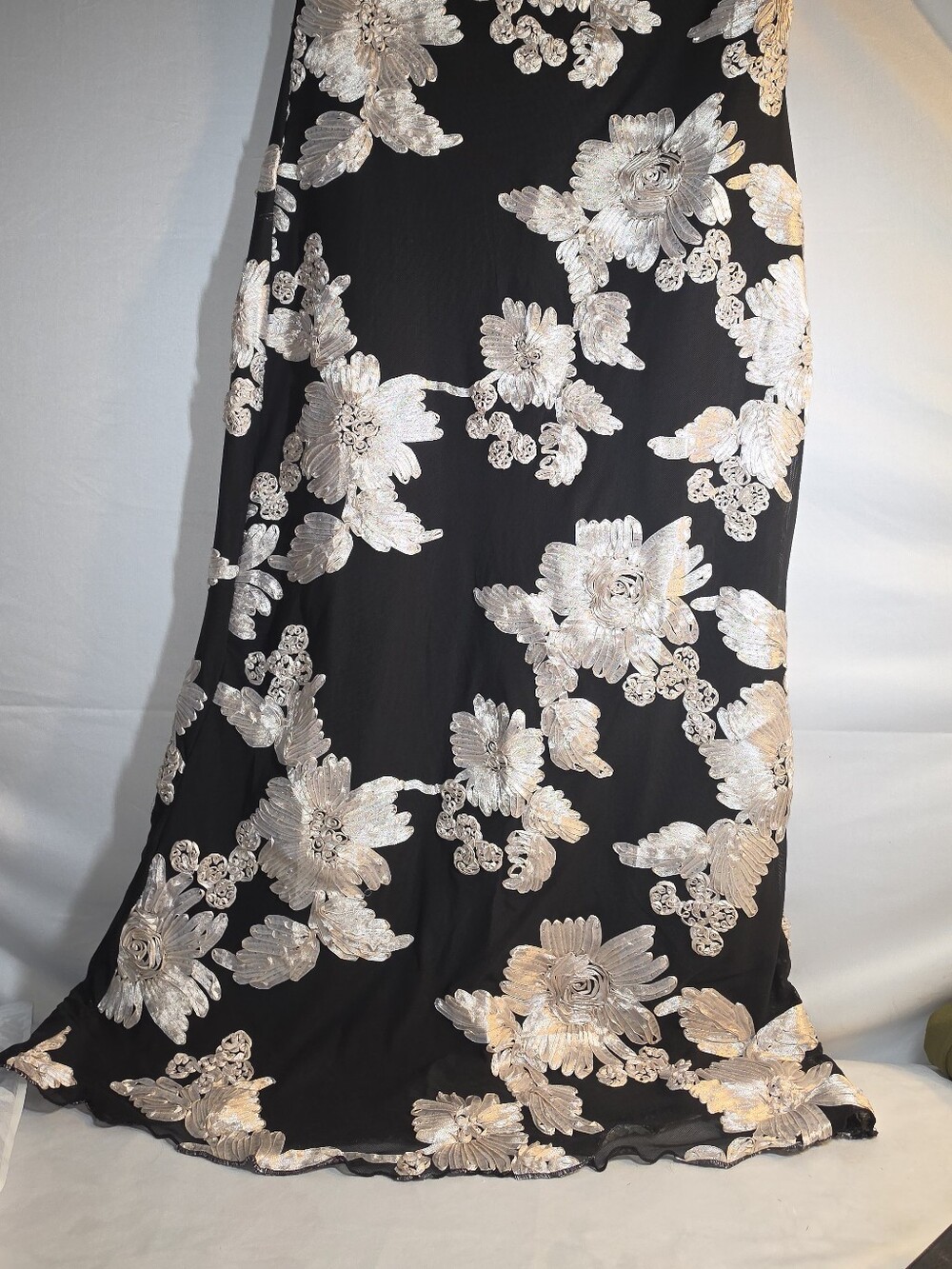 Strapless Black Dress with Cream Floral Lace Applique - Picture 3 of 6